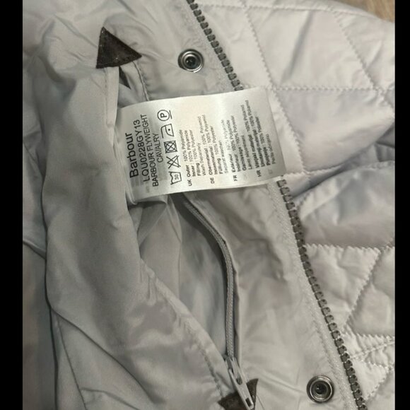 New With Tags Barbour Flyweight Cavalry Quilted Jacket Women’s Size 6 - Picture 4 of 12